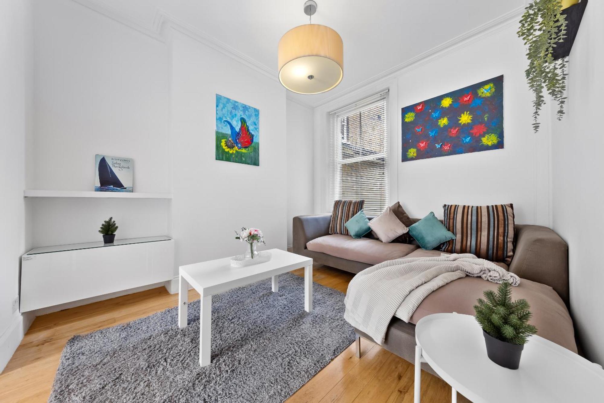 Luxury 4-Bedroom Modern Flat In Central London Steps From Station, Sleeps 9 In Style! Londres Exterior foto