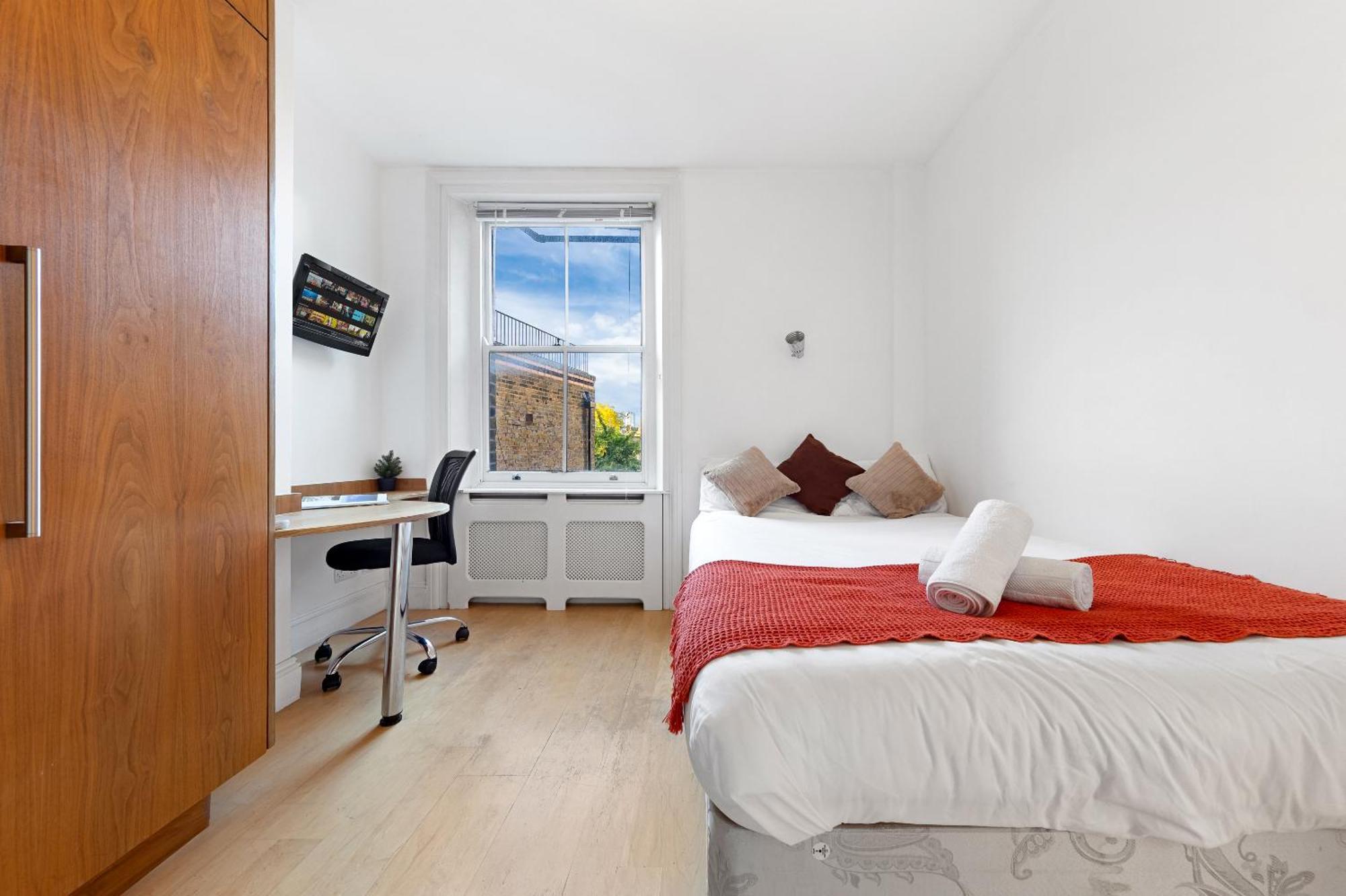 Luxury 4-Bedroom Modern Flat In Central London Steps From Station, Sleeps 9 In Style! Londres Exterior foto